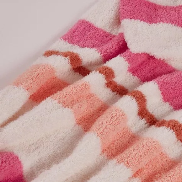 Eyelash Teen Stripe Throw Blanket - Picture 4 of 5